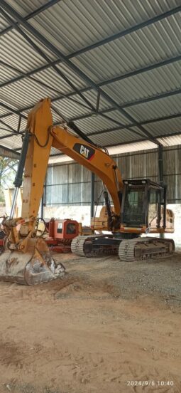 Escavadeira de Esteiras  Caterpillar 320D Ano 2012 10.000 horas