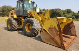 Carregadeira de Rodas Caterpillar 938K Ano 2018 19326 horas