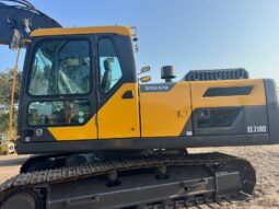 Escavadeira de Esteiras  Volvo EC210D Ano 2019 10.200 horas